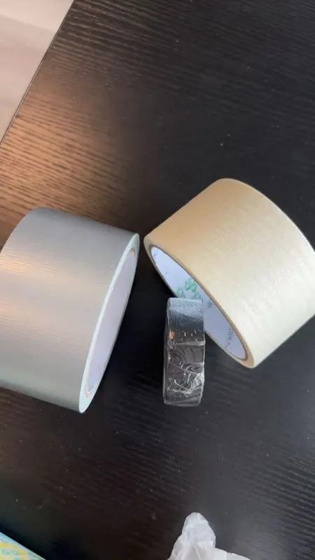 วัสดุติดด้วยตนเองที่ใช้กันทั่วไปและคุณสมบัติของพวกเขา